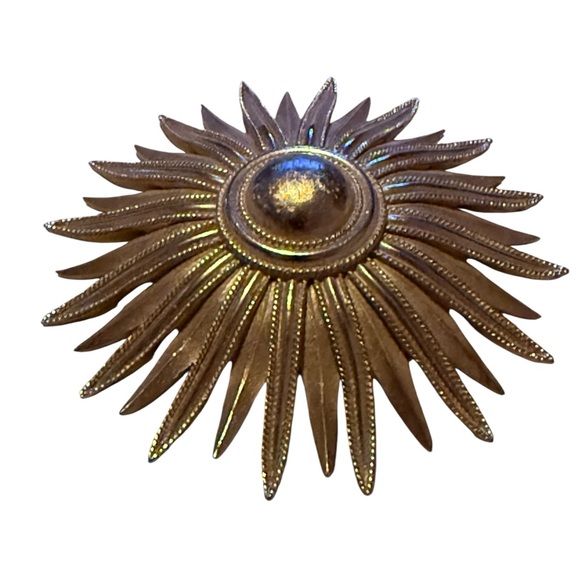 Crown Trifari Gold Trifanium Sunflower Brooch - Picture 9 of 16